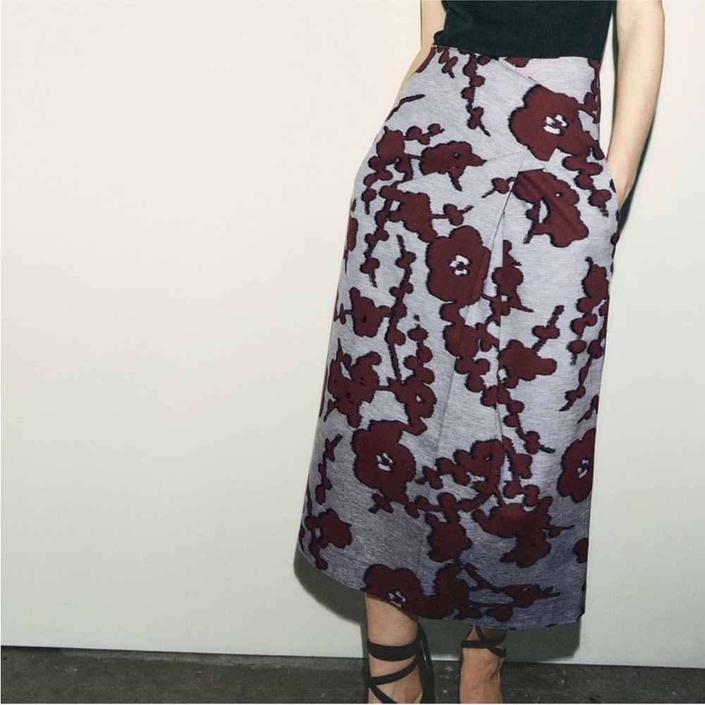 Zara Studio Limited Edition Grey Burgundy Floral Midi Skirt M High Waist Pleated - Picture 12 of 12